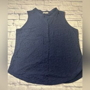 Elegant Shannon Ford New York Navy Lace Sleeveless Top. Vneck. Size 1X